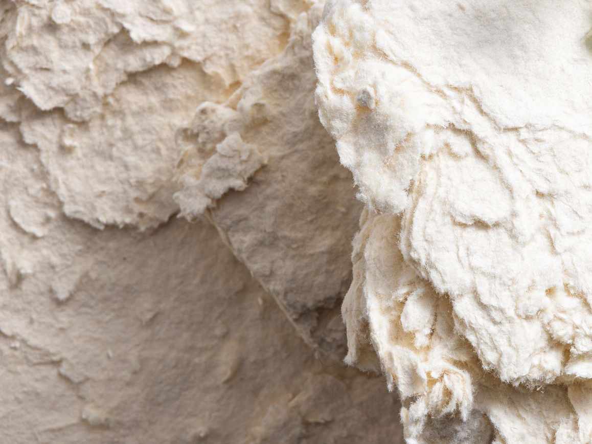 Aisti acoustic tile main ingredient